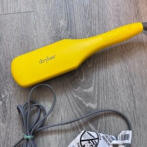 Drybar amazing straightening heating brush